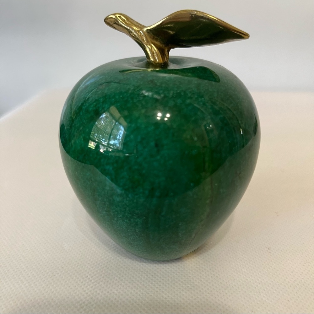 Vintage Marble Green Apple Brass Stem Paperweight - Picture 3 of 6